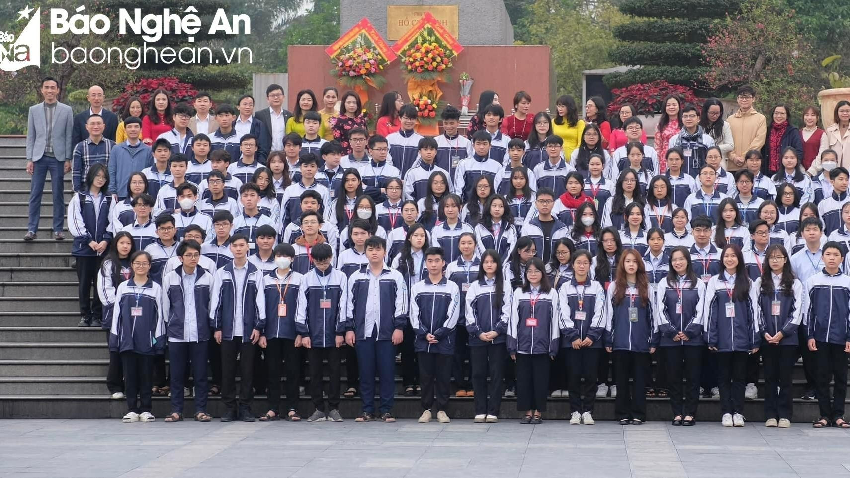 bna_Đoàn học sinh tham dự Kỳ thi chọn học sinh giỏi quốc gia của Trường THPT chuyên Phan Bội Châu.jpg