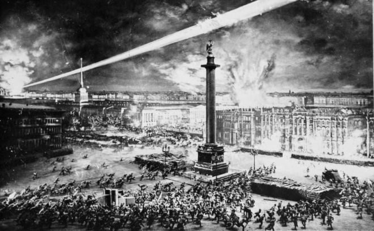 Quân khởi nghĩa tấn công vào Cung điện Mùa Đông ở Petrograd, mở đầu cuộc Cách mạng Tháng Mười Nga.jpg