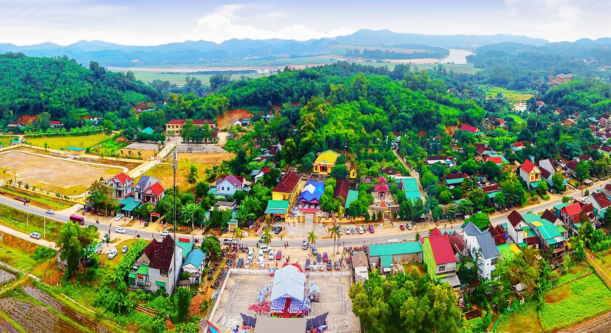 Nông thôn mới ở xã Long Sơn, huyện Anh Sơn. Ảnh Quang Dũng (3).jpg