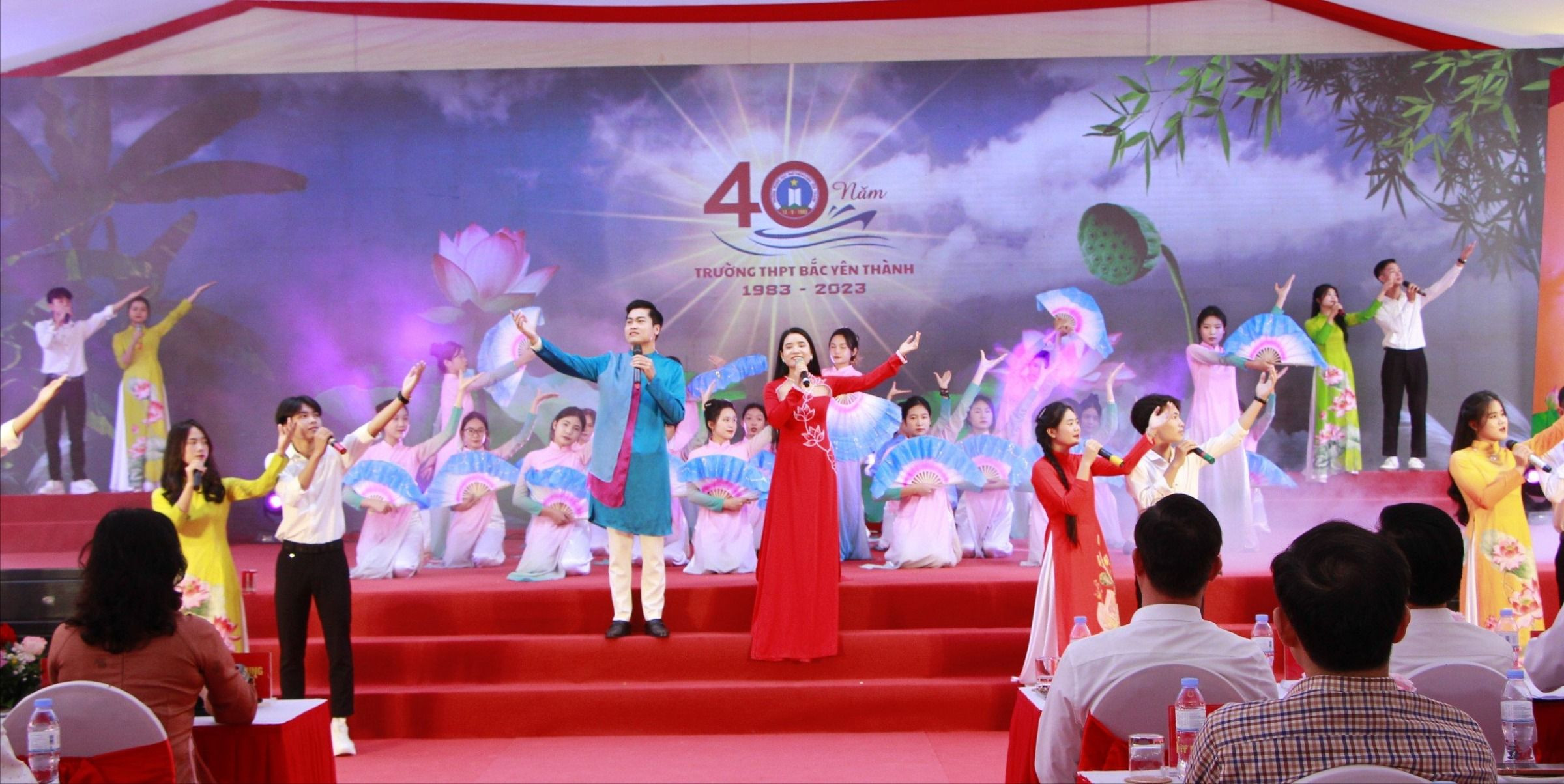bna_Chương trình văn nghệ chào mừng lễ kỷ niệm của giáo viên và học sinh Trường THPT Bắc Yên Thành.jpg