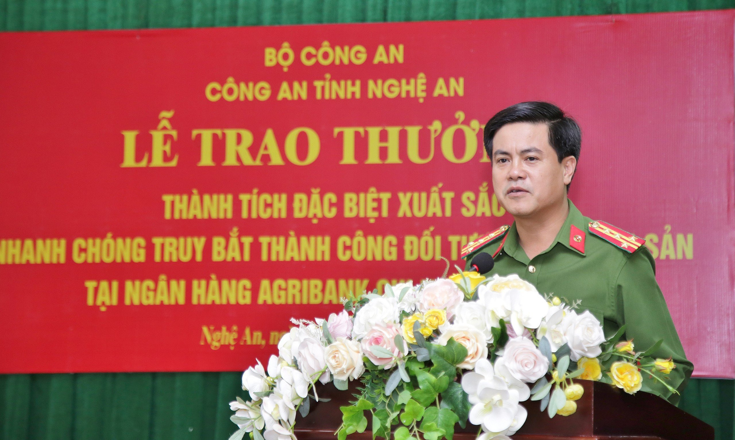 Đồng chí Đại tá Nguyễn Đức Hải, Phó Giám đốc Công an tỉnh phát biểu tại Lễ trao thưởng. Ảnh: Phạm Thủy - Minh Khôi.