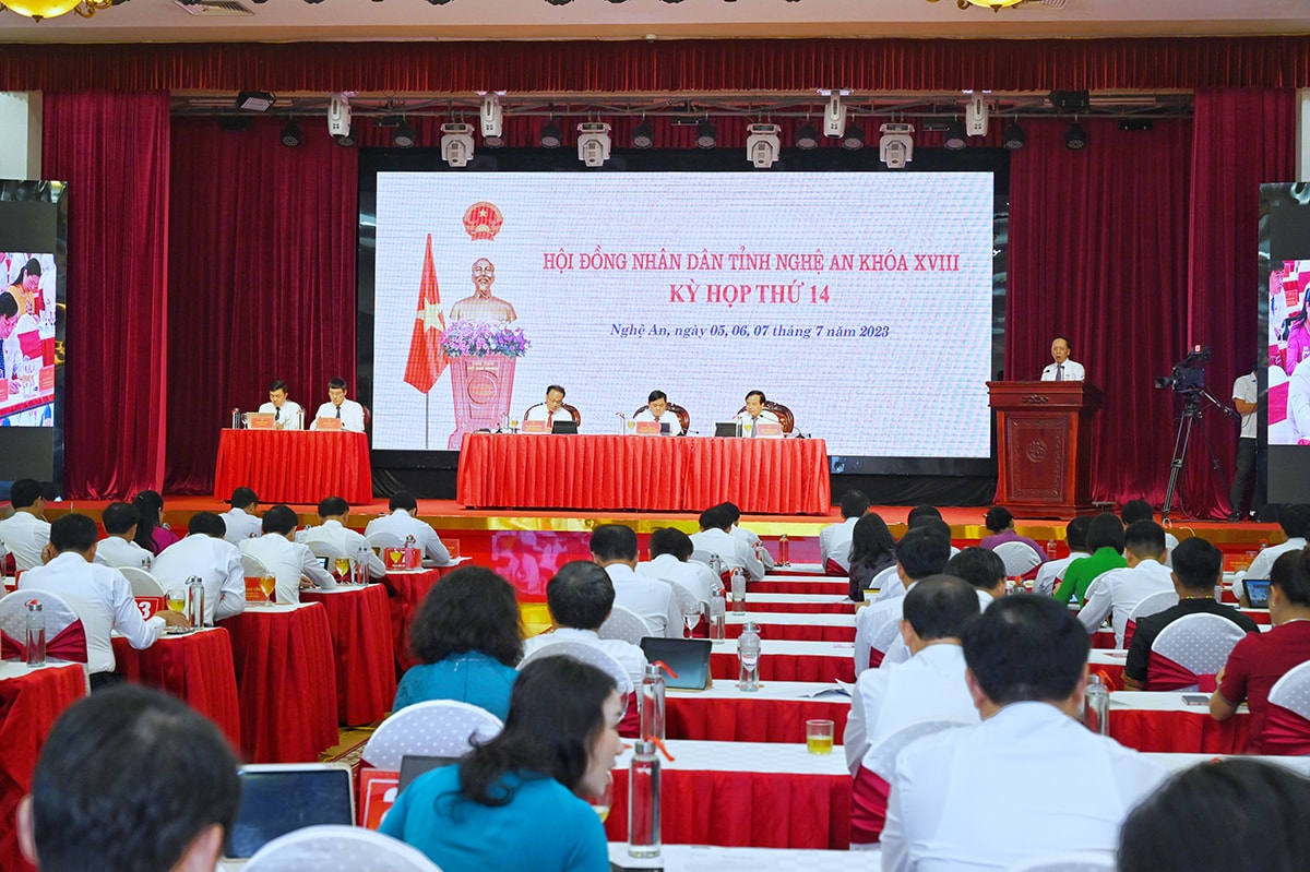 Toàn cảnh Kỳ họp thứ 14, HĐND tỉnh Nghệ An khóa XVIII.