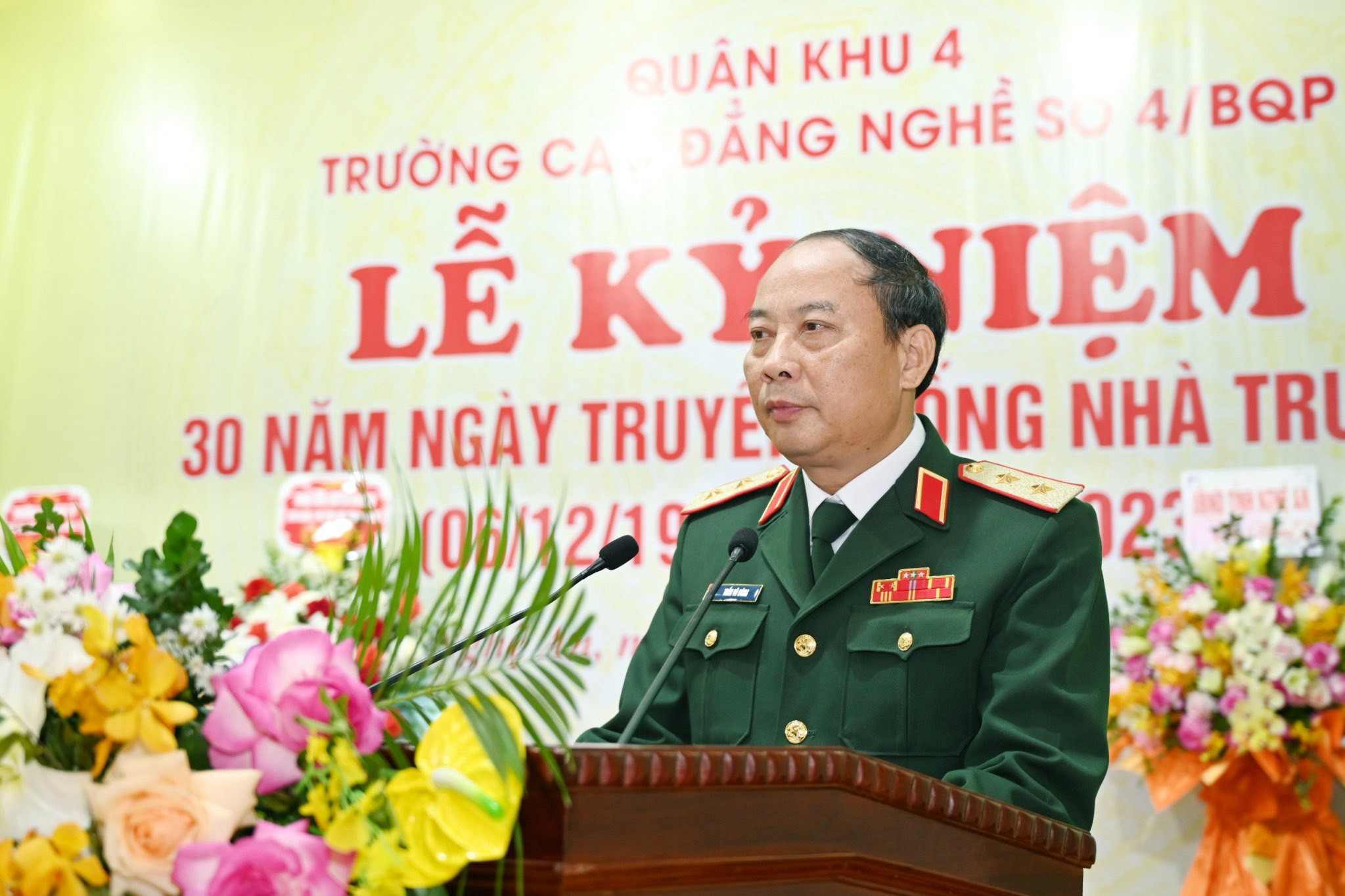 bna_Trung tướng Trần Võ Dũng, Bí thư Đảng ủy, Chính ủy Quân khu 4 phát biểu tại Lễ kỷ niệm..jpg