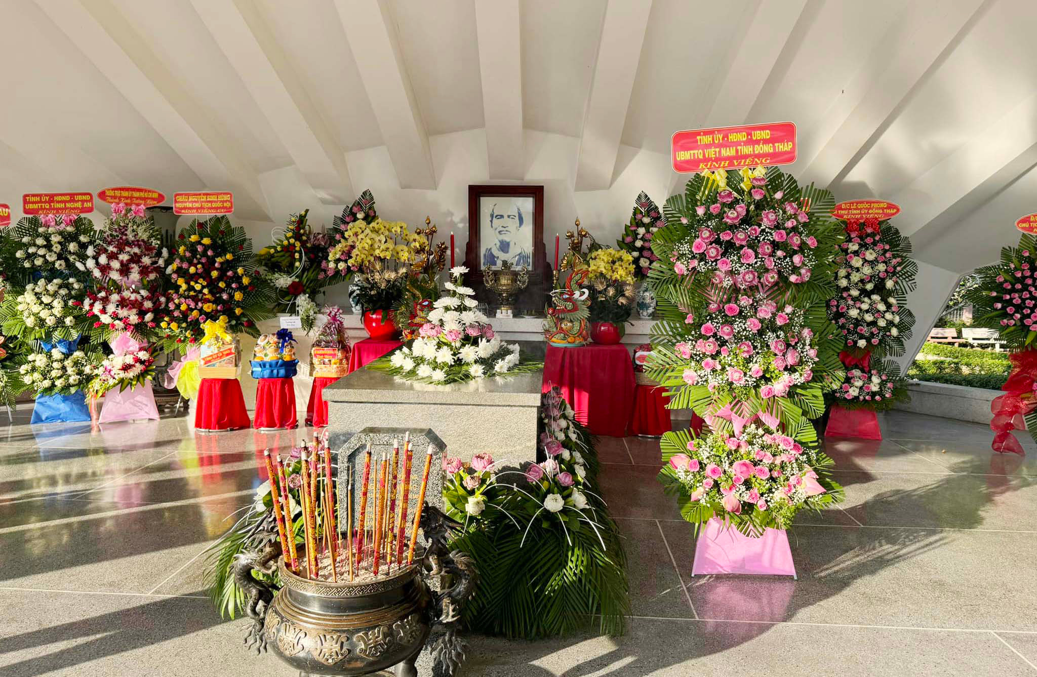 bna-Phần mộ cụ Phó bảng Nguyễn Sinh Sắc tại Cao Lãnh, Đồng Tháp.jpg