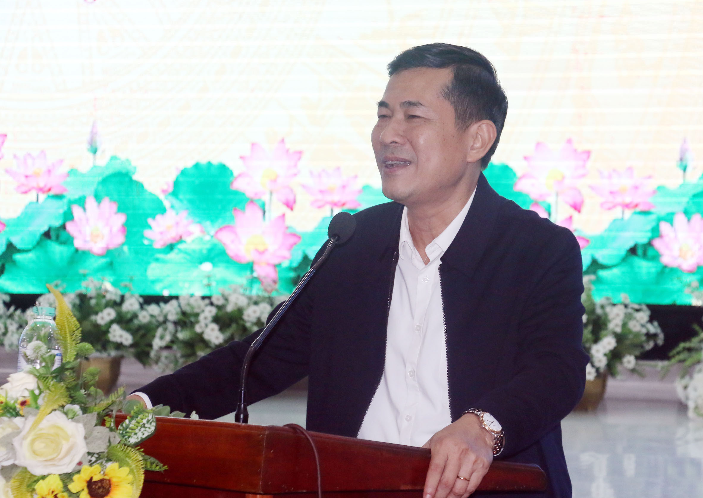bna_Giám đốc Sở Giáo dục và Đào tạo Thái Văn Thành phát biểu tại buổi lễ tổng kết. Ảnh - Mỹ Hà.jpeg