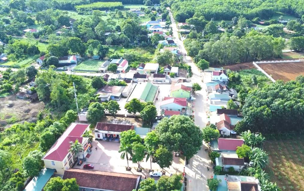 Xã Nghĩa Mai nhìn từ trên cao.jpg