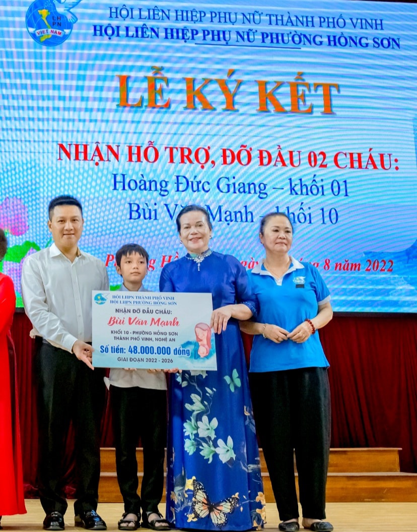 Cháu Bùi Văn Mạnh được Hội LHPN phường Hồng Sơn nhận đỡ đầu từ năm 2022 - 2026.