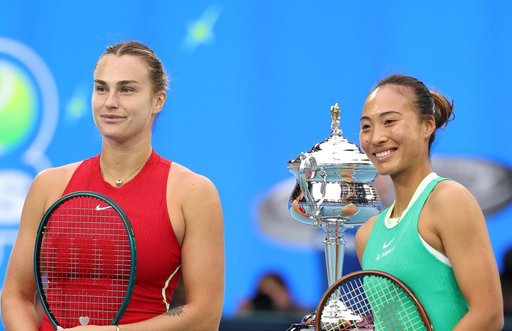 zheng-qinwen-khong-the-ngan-aryna-sabalenka-gianh-chuc-vo-dich-australian-open-2024-6830.jpg