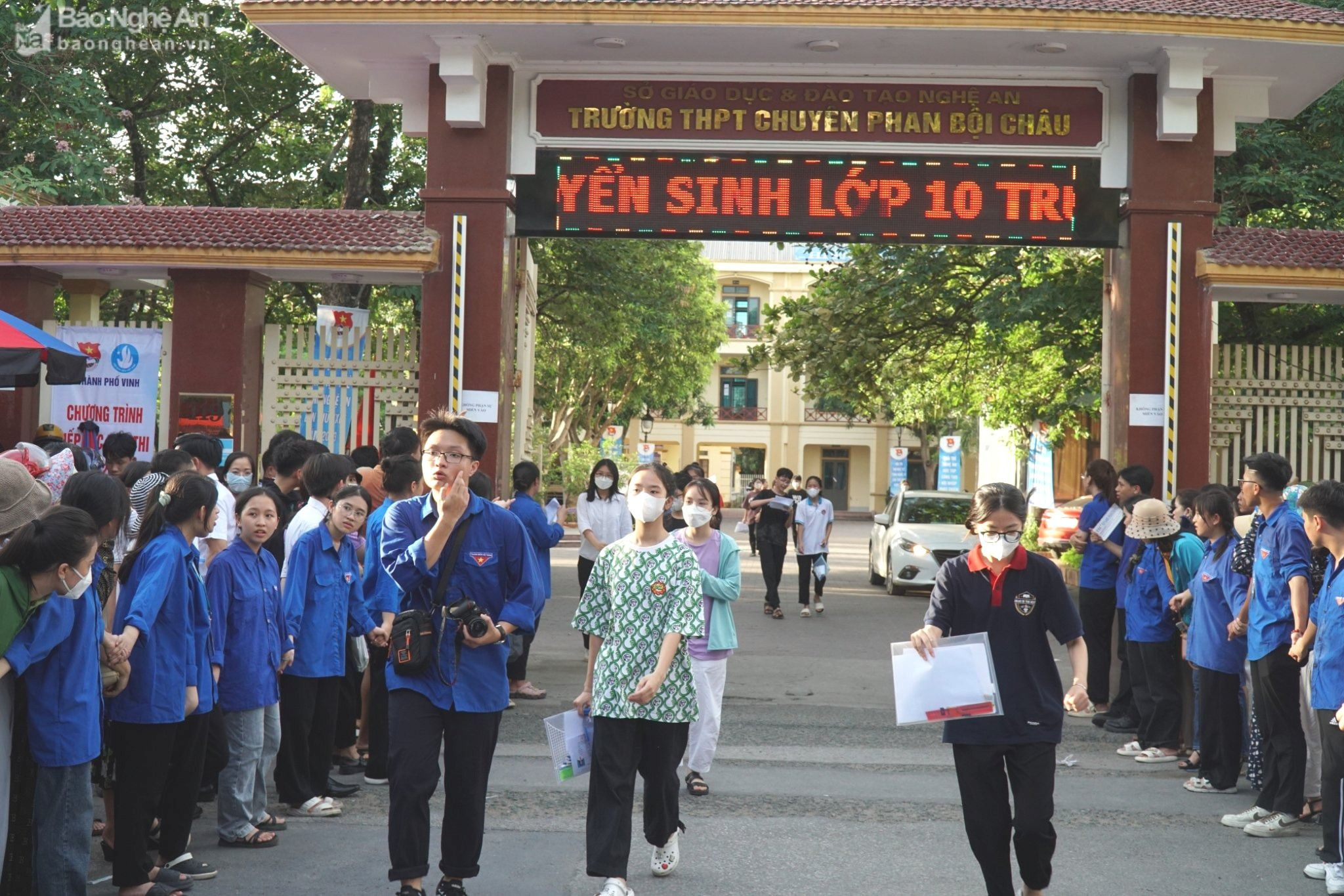 Số lượng học sinh đăng ký thi vào lớp 10 ở Nghệ An đông nhất tỉnh.jpg