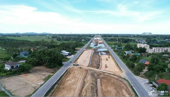 Ảnh trang tiếp Dự án đầu tư xây dựng tuyến đại lộ nối tuyến Vinh  Cửa Lò giai đoạn 2, có tổng mức đầu tư 4.157 tỷ đồng, được khởi công giữa năm 2022, dự kiến hoàn thành tháng 72024. Ảnh TL báo nghệ an.jpg
