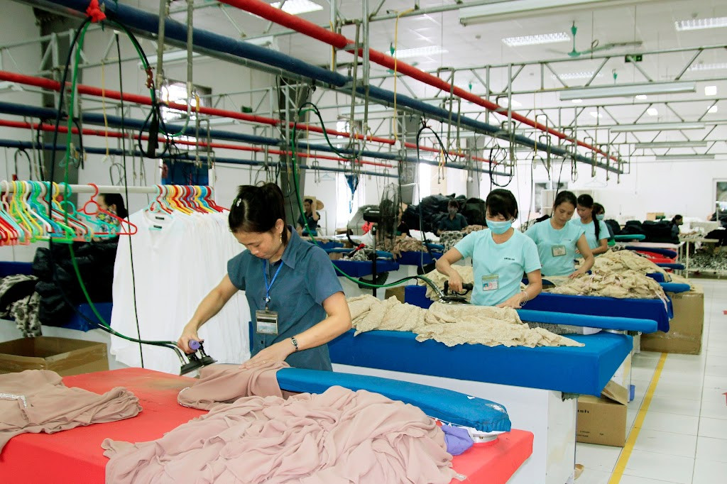 bna_Công nhân làm việc tại Công ty TNHH Wooin Vina (Cụm Công nghiệp Tháp Hồng Kỷ, huyện Diễn Châu) (2).jpg