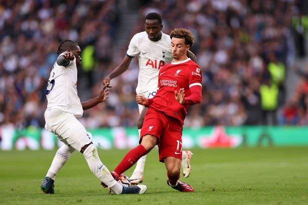 Four controversies during Tottenham vs Liverpool after two red cards and VAR failure - Mirror Online