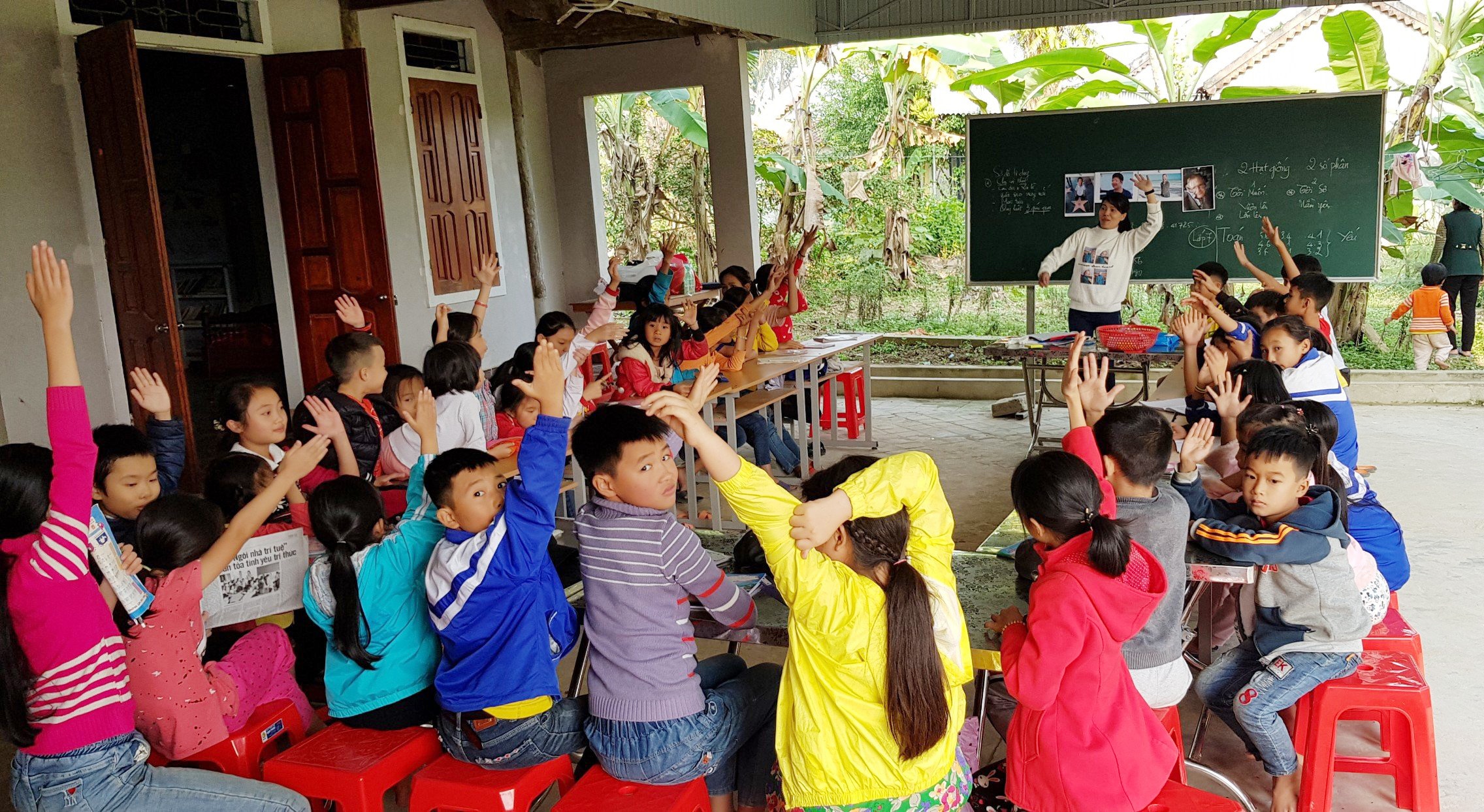 bna_Một buổi học kỹ năng sống tại Ngôi nhà Trí tuệ Thanh Tiên với thạc sỹ ngữ văn, giảng viên tình nguyện Ngô Diệu Thúy..jpg