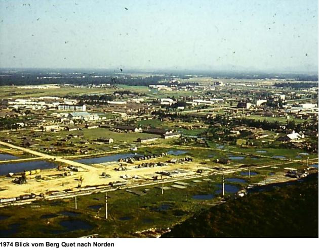 bna_TP Vinh năm 1974 nhìn từ núi Quyết.jpeg