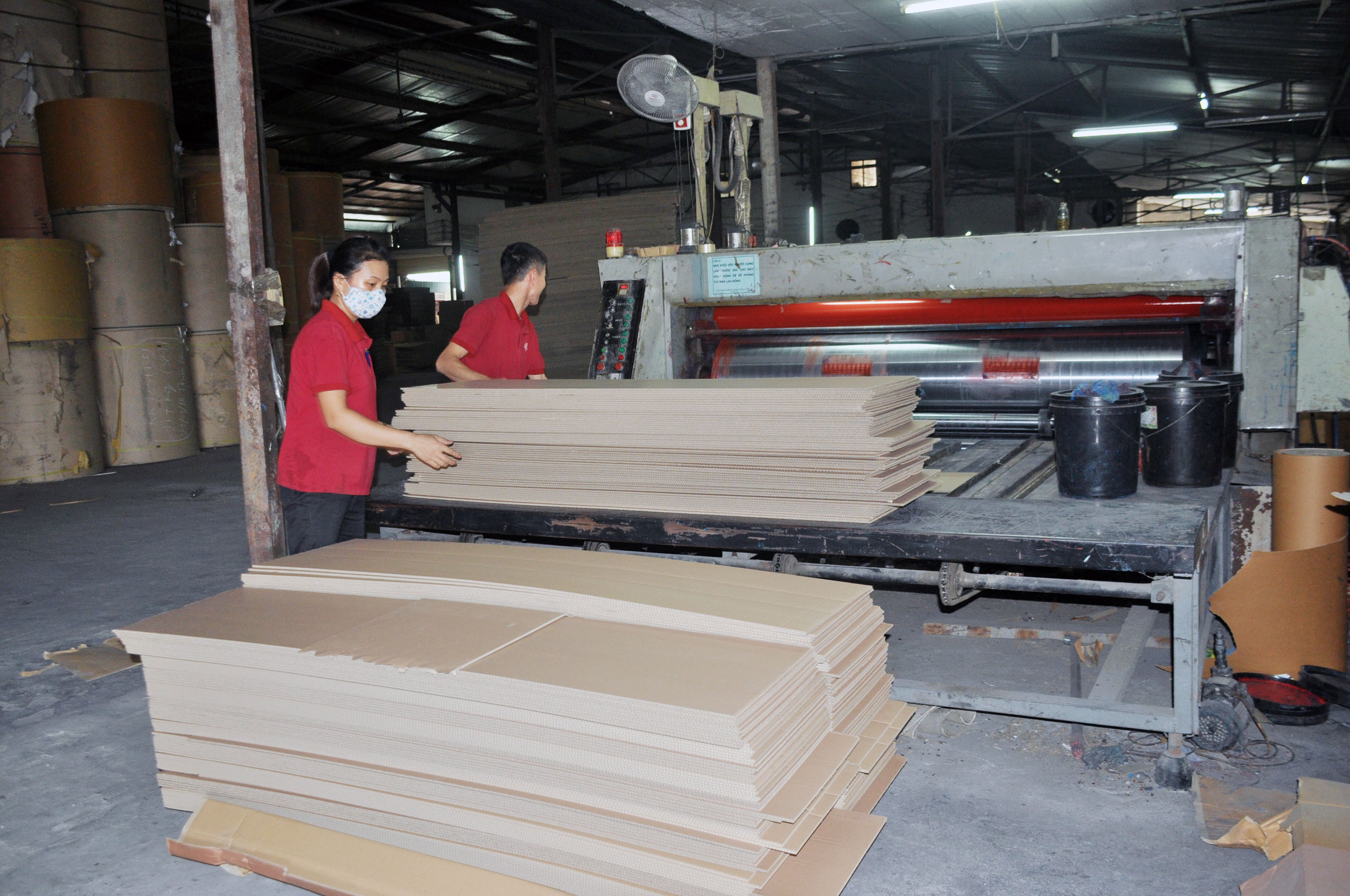 bna_chính_Dây chuyền sản xuất bao bì carton tại công ty CP Thiên Phú, Nghi Lộc.ảnh thu huyền.jpg