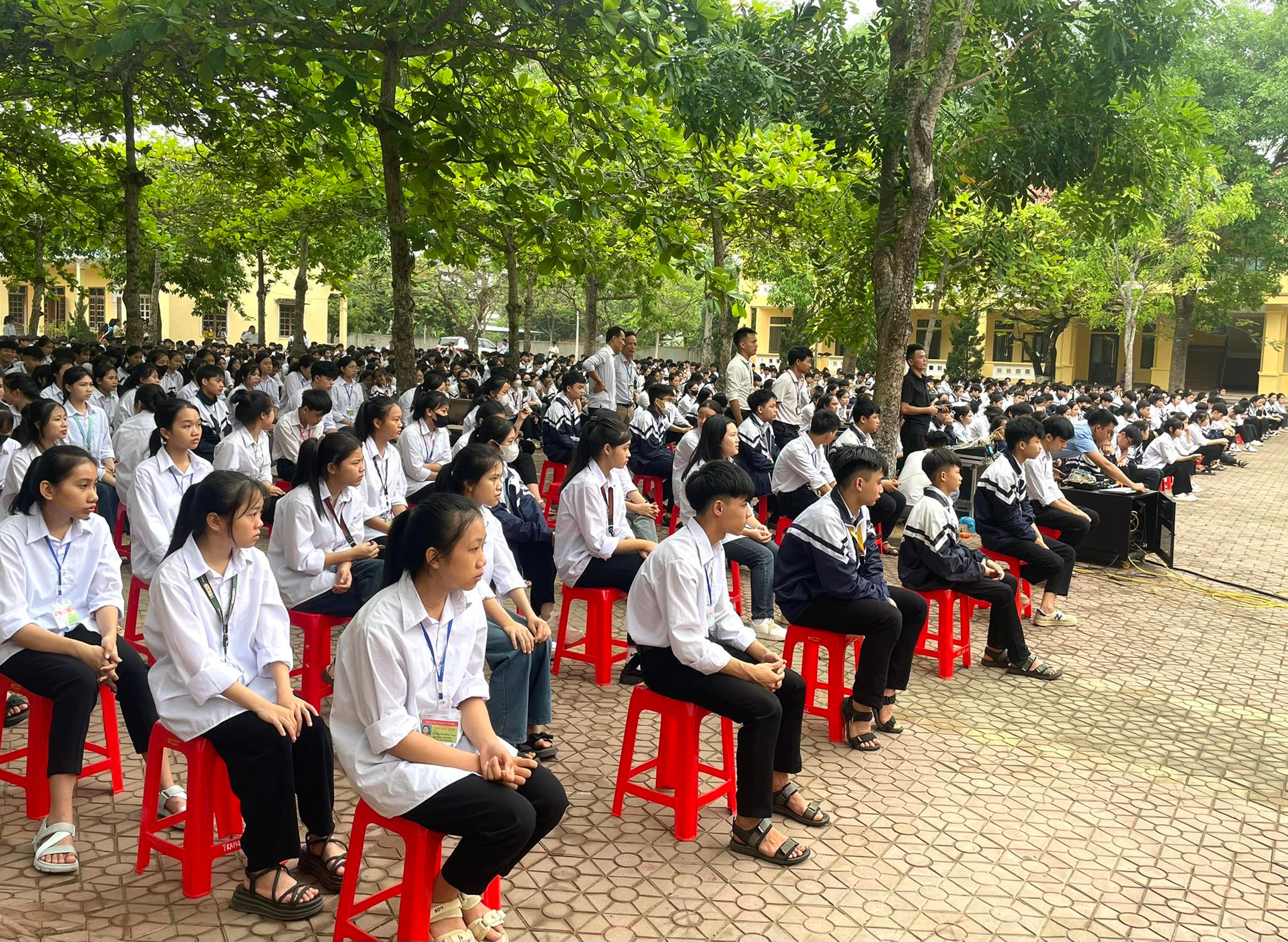 bna_Hơn 1.000 học sinh Trường THPT Cờ Đỏ tham gia buổi tuyên truyền.jpg