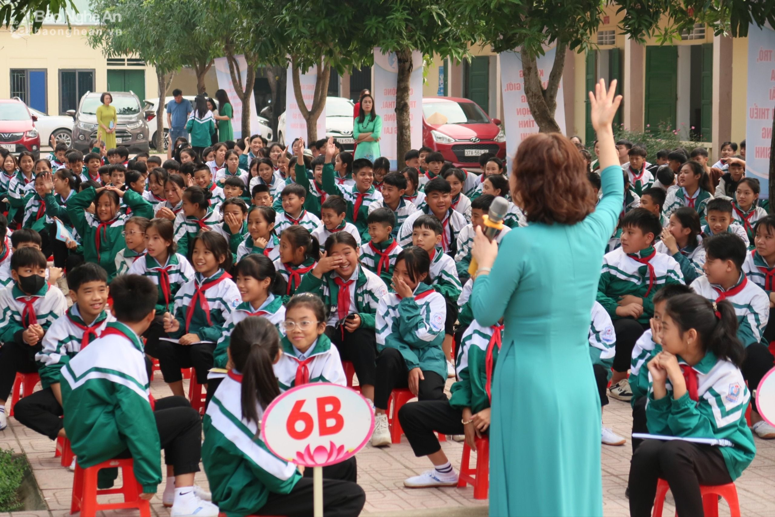 Truyền thông về sức khỏe sinh sản cho học sinh Trường THCS Nghi Thái - Nghi Lộc.jpg