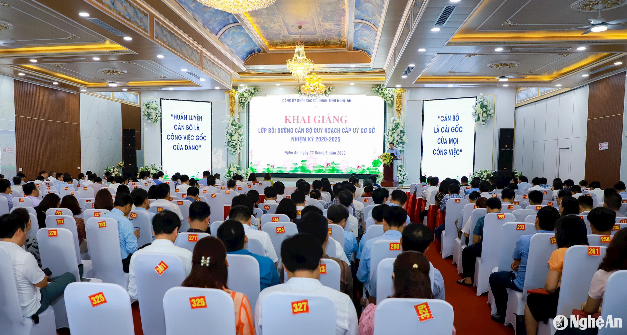 Toàn cảnh lớp bồi dưỡng quy hoạch cấp ủy cơ sở nhiệm kỳ 2020 -2025 do Đảng ủy Khối CCQ tỉnh Nghệ An tổ chức. Ảnh tư liệu: Thành Duy