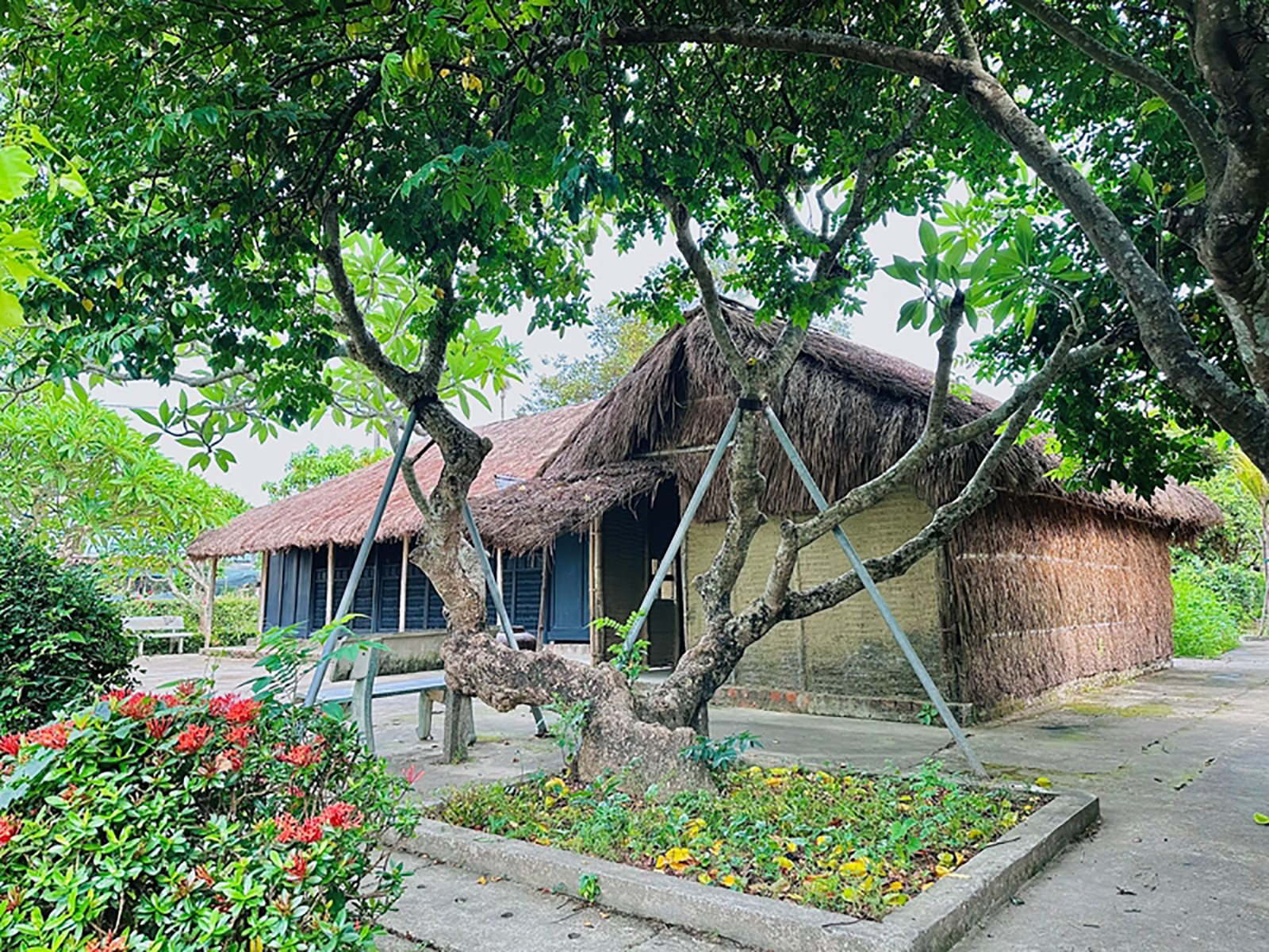 Ngôi nhà làng Dương Nỗ - nơi Bác Hồ từng sinh sống được bảo tồn và xếp hạng di tích quốc gia đặc biệt. Nguồn: dangcongsan.vn