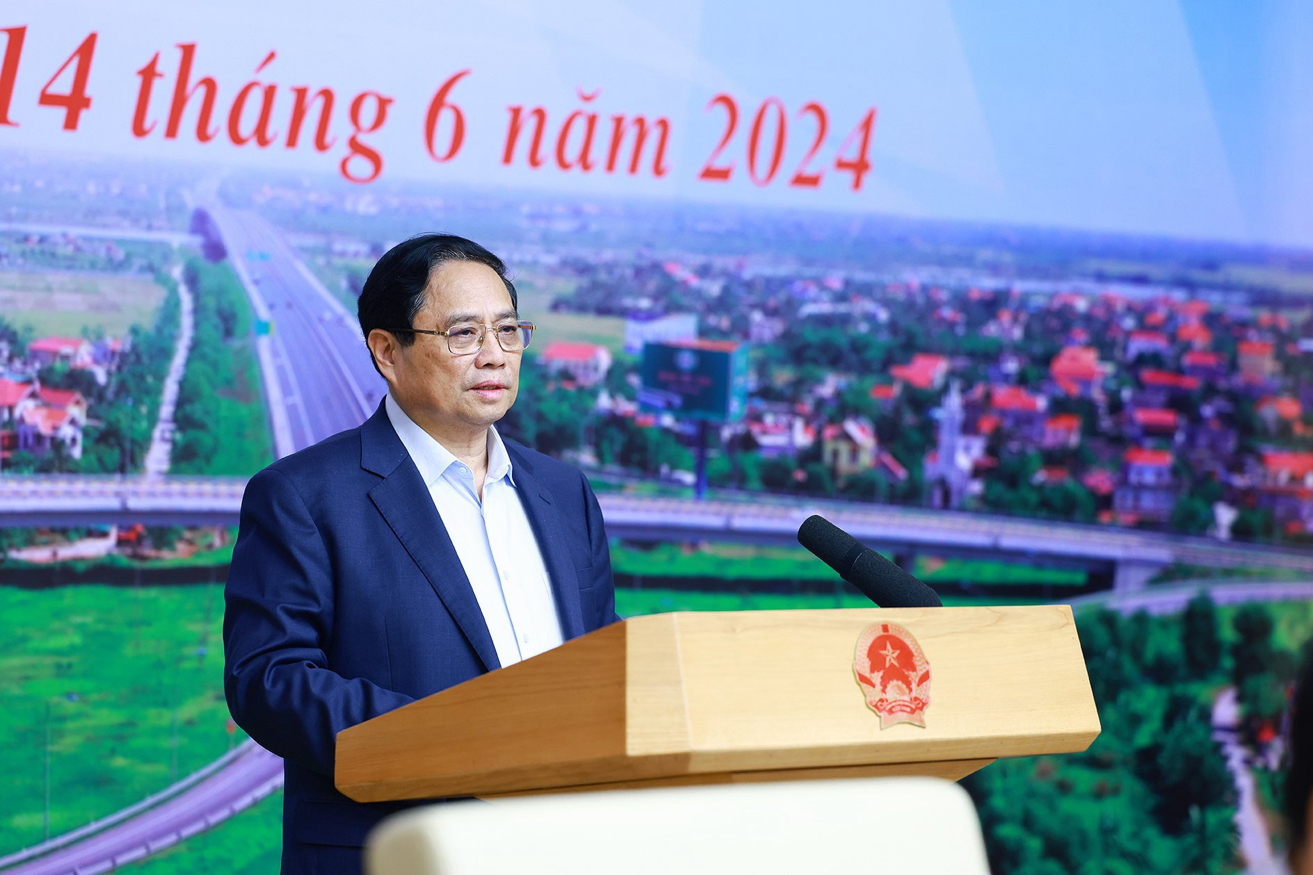 Thủ tướng Phạm Minh Chính: Thi đua hoàn thành 3.000 km đường cao tốc trước ngày 31/12/2025- Ảnh 1.