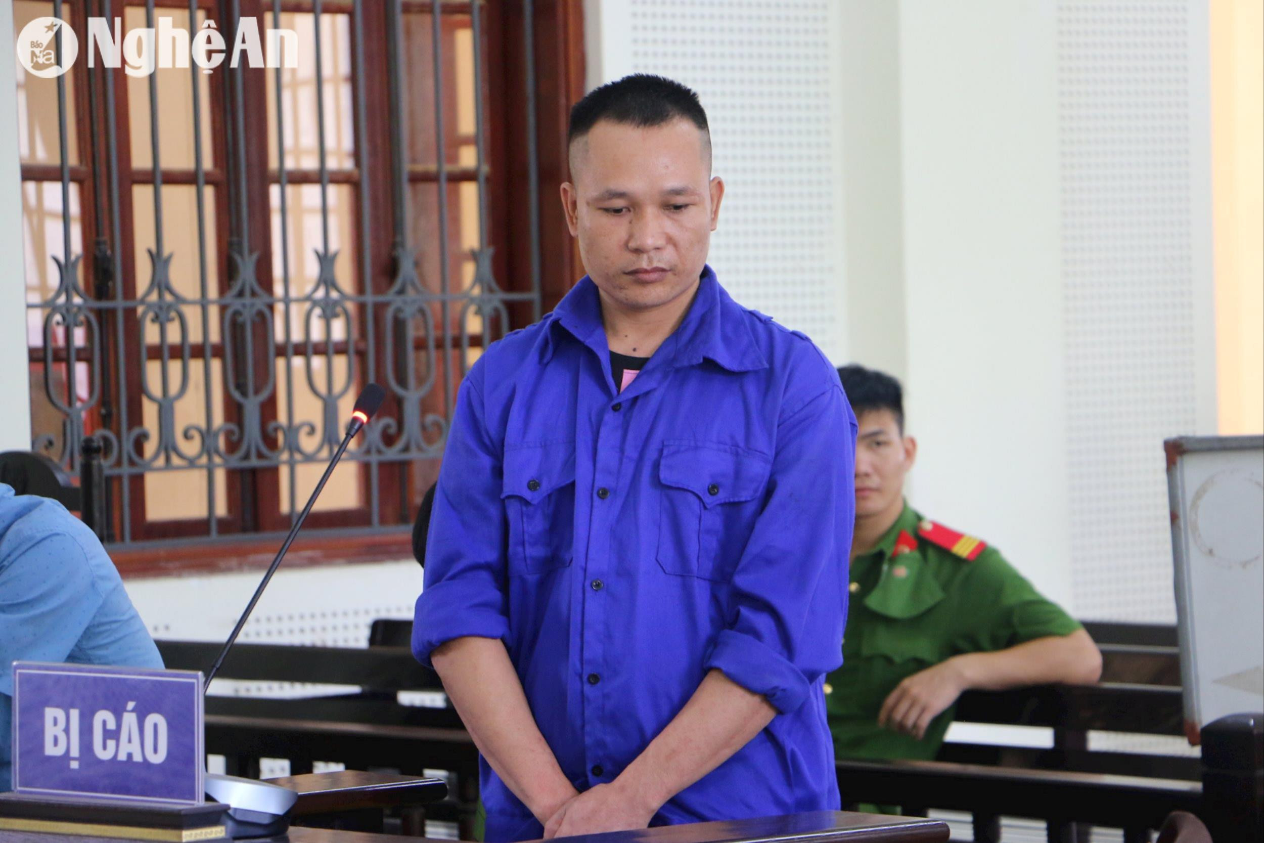 Bị cáo Nguyễn Văn Huệ bị truy tố vì tội Giết người. Ảnh: An Quỳnh.