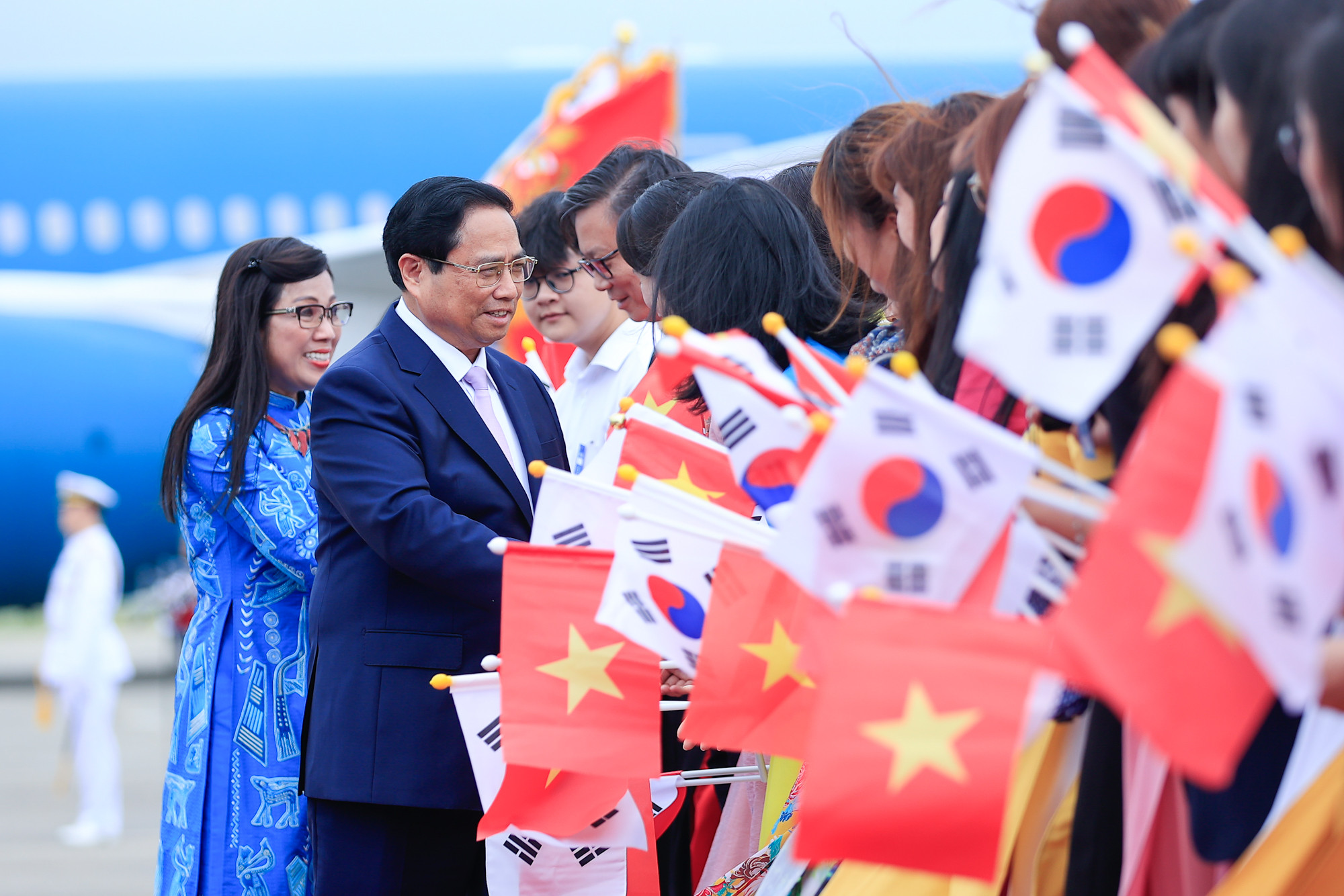 Thủ tướng Phạm Minh Chính tới Seoul, bắt đầu chuyến thăm chính thức Hàn Quốc- Ảnh 11.