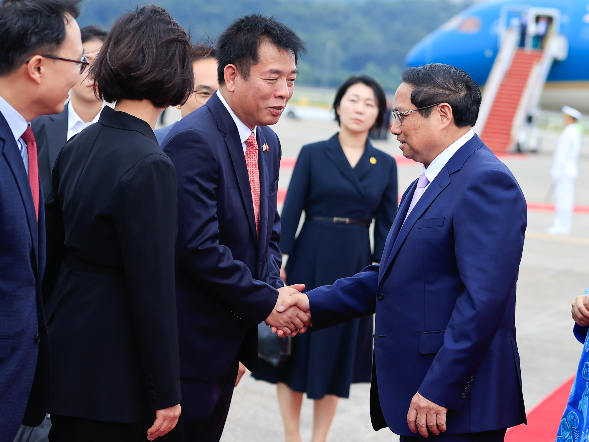 Thủ tướng Phạm Minh Chính tới Seoul, bắt đầu chuyến thăm chính thức Hàn Quốc- Ảnh 8.