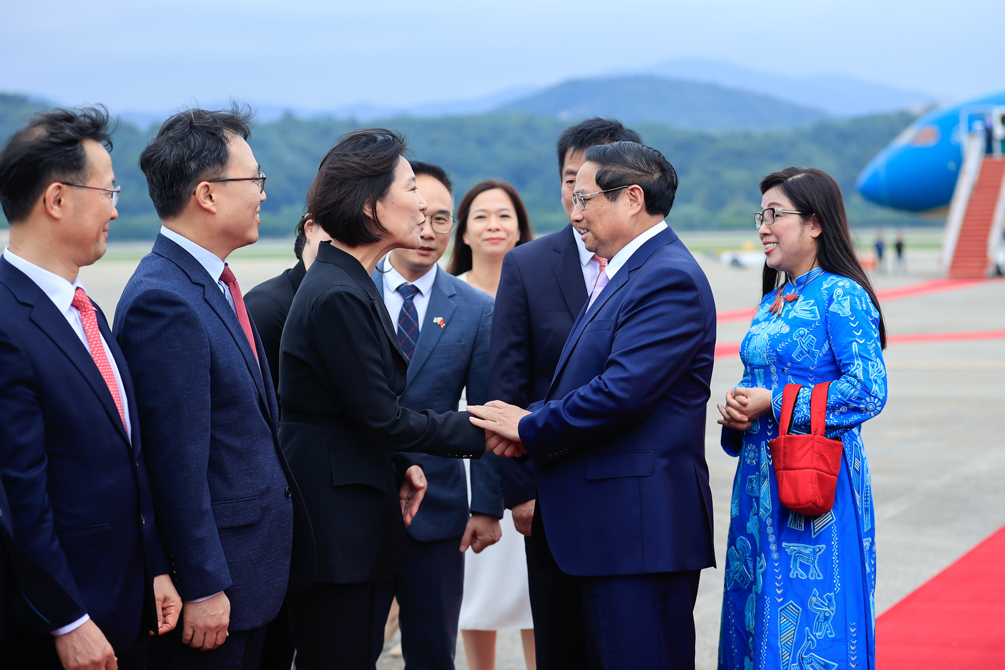 Thủ tướng Phạm Minh Chính tới Seoul, bắt đầu chuyến thăm chính thức Hàn Quốc- Ảnh 10.