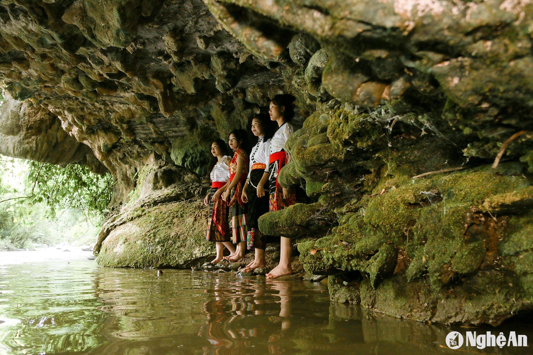 Văng Thằm 4