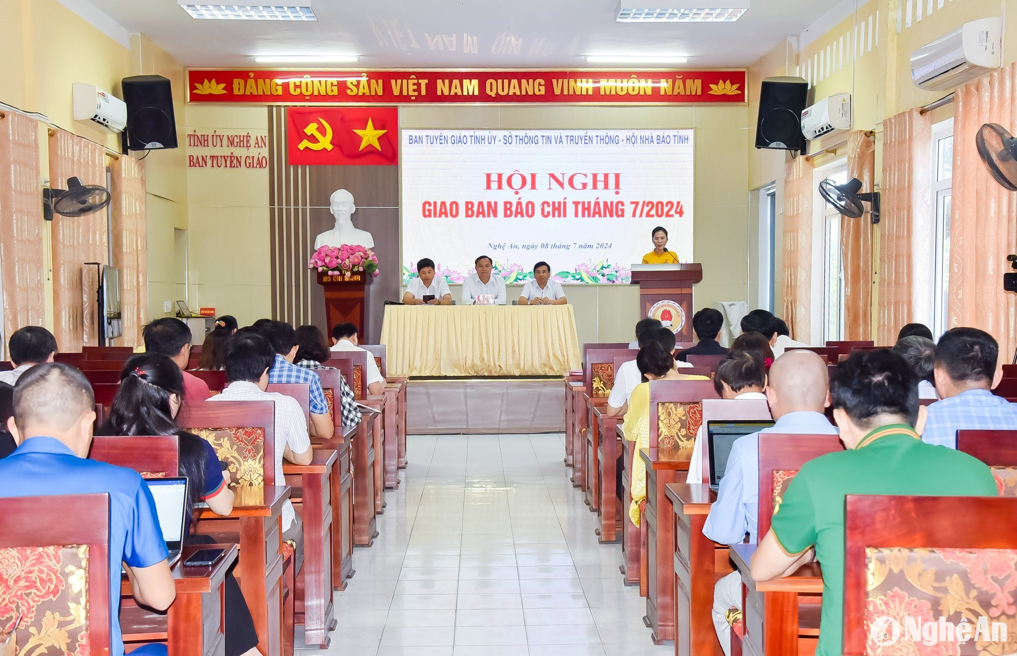 quang cảnh