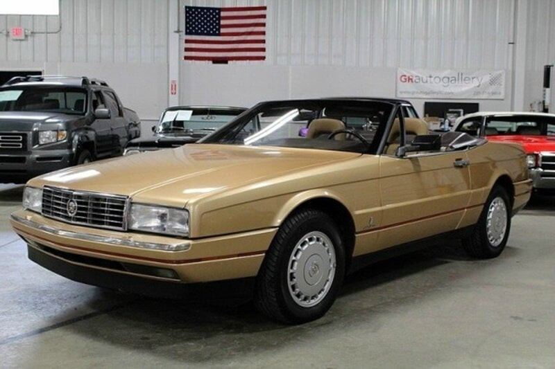 Cadillac Allante sản xuất năm 1993.