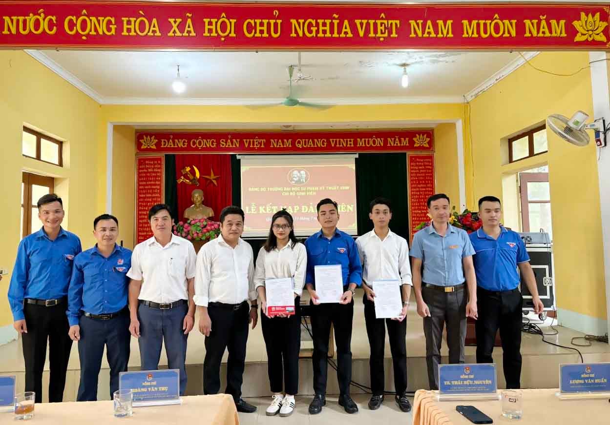 ảnh tình nguyện đảng