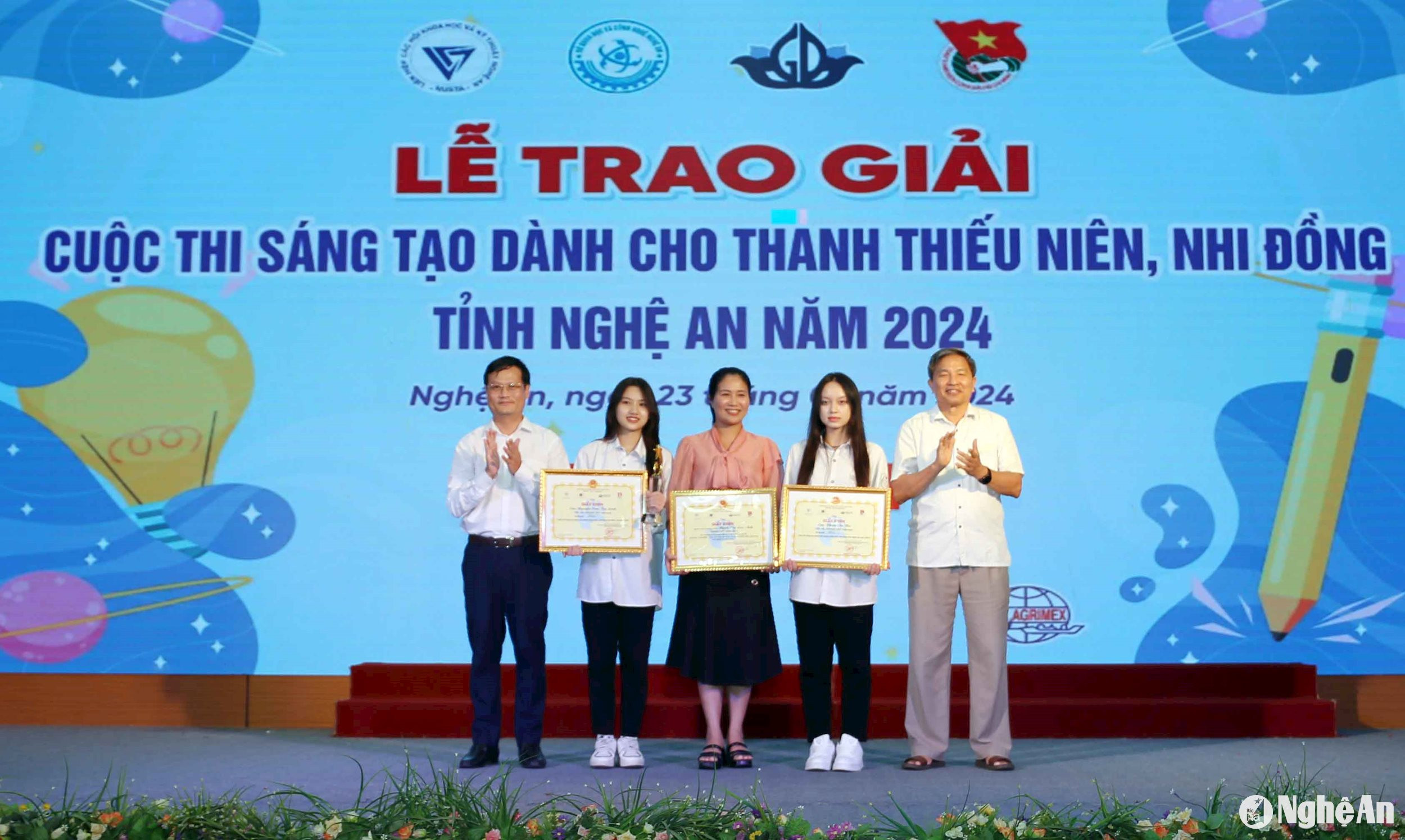 giải nhất khoa học kỹ thuật