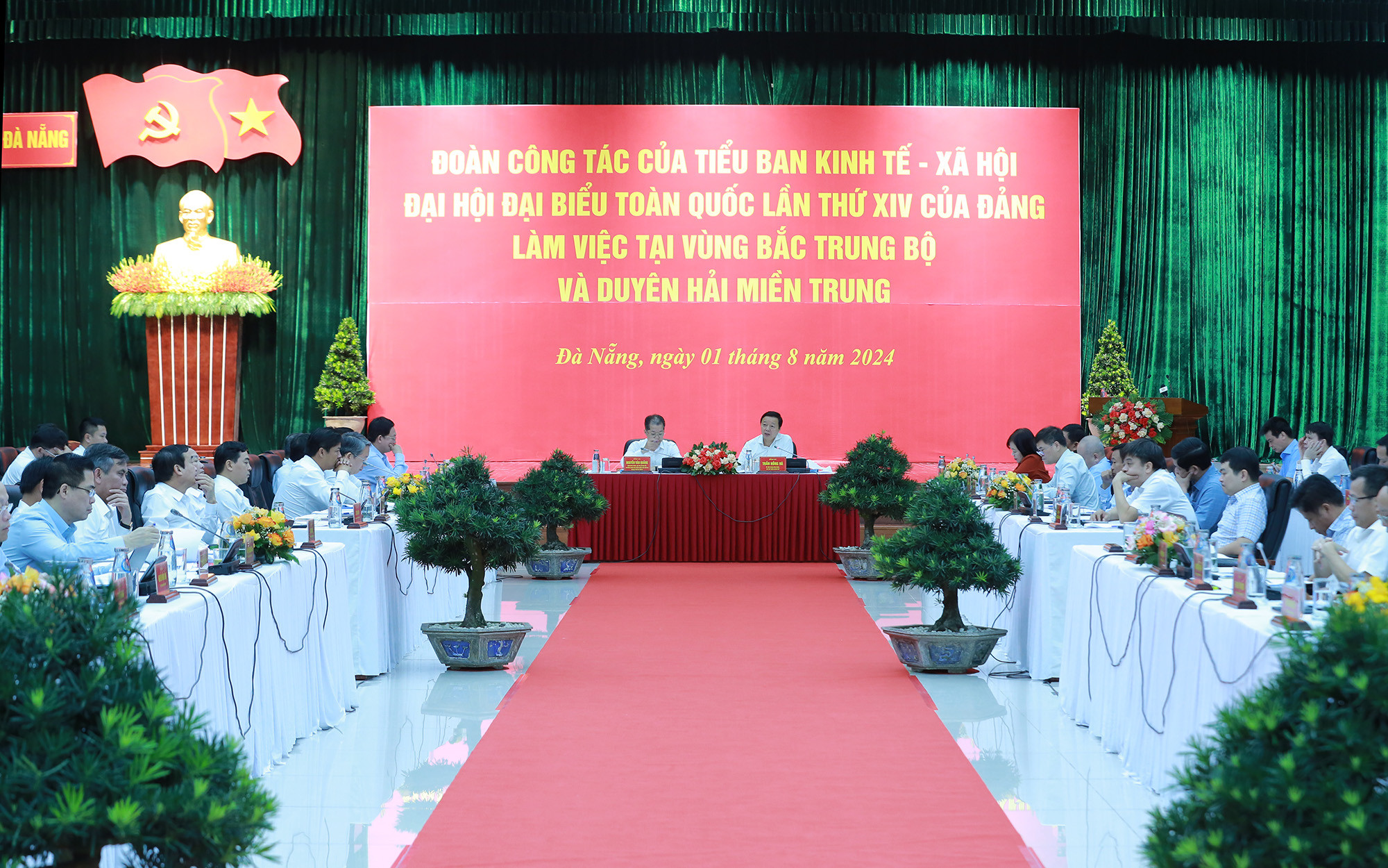 Quang cảnh cuộc làm việc. Ảnh: Ảnh: VGP/Minh Khôi