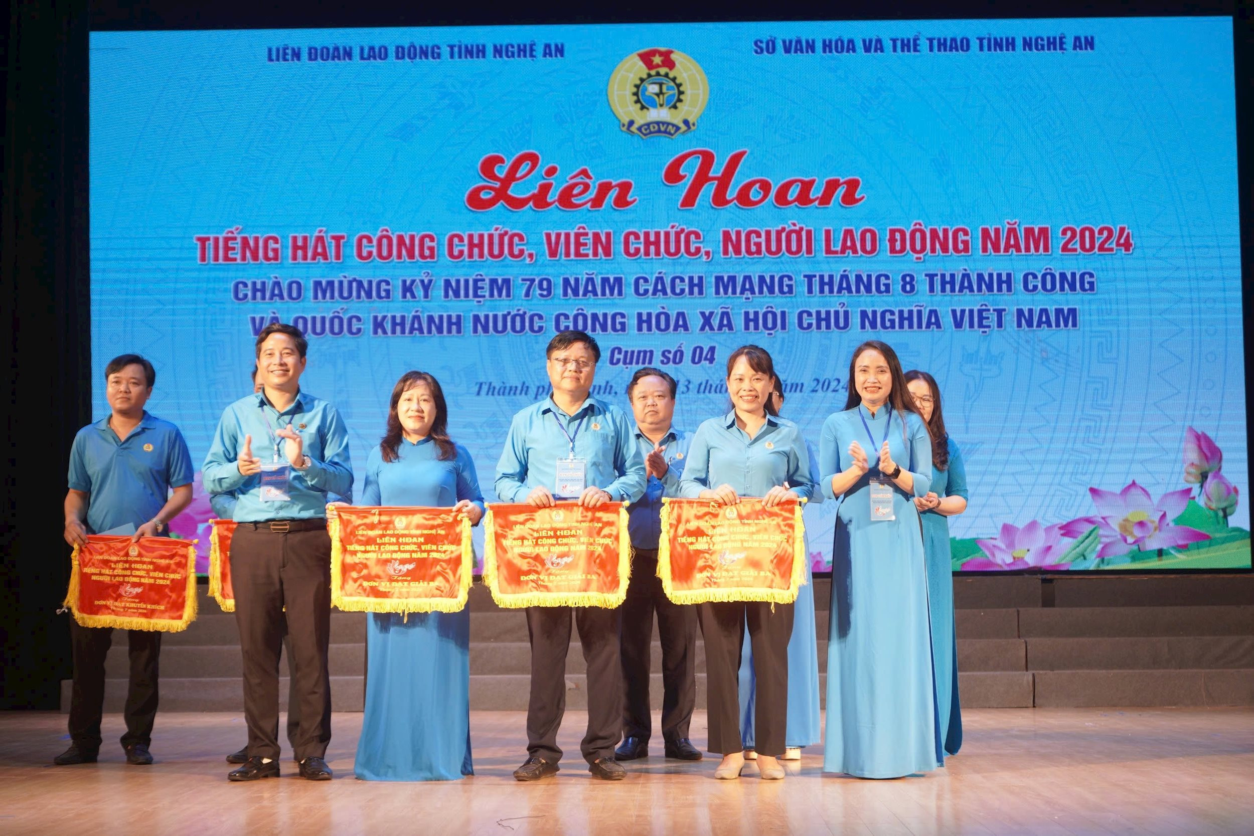 liên hoan tiếng hát cụm 4 ảnh Duy Chương00021