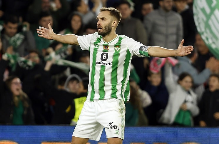 Germán Pezzella scores for Betis in 1-1 draw vs. Girona | Mundo Albiceleste