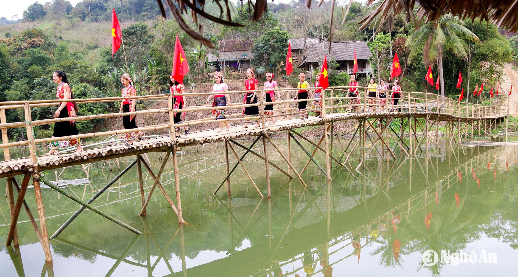 duong-vao-khu-du-lich-hoi-nguyen-xa-yen-thang.-anh-dinh-tuan.jpg