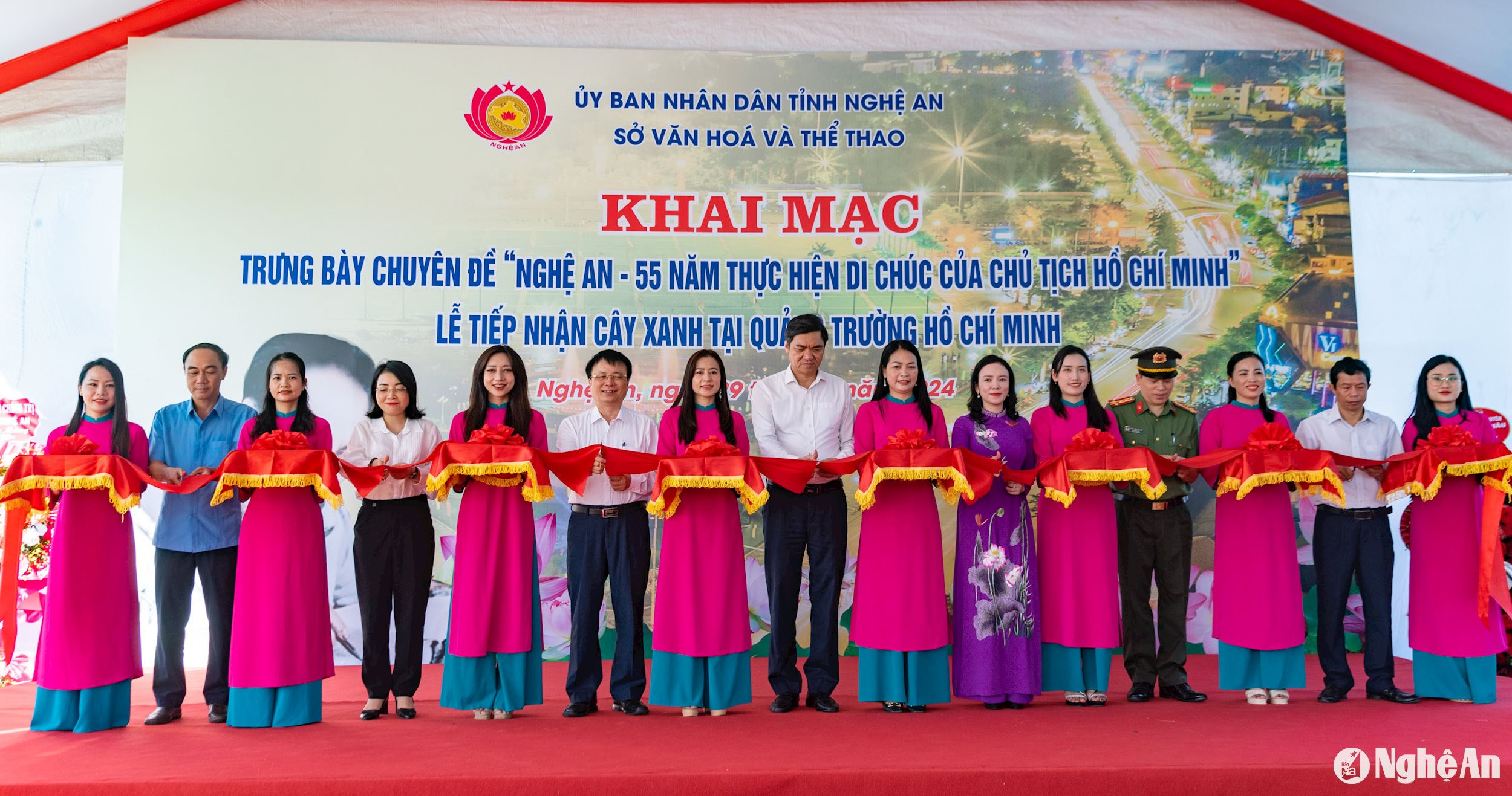 khai mạc trưng bày_7