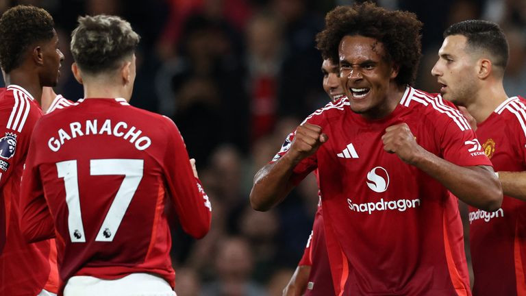 Man Utd vs Liverpool: Could Joshua Zirkzee or Rasmus Hojlund end Manchester United's long wait for a 20-goal striker? | Football News | Sky Sports