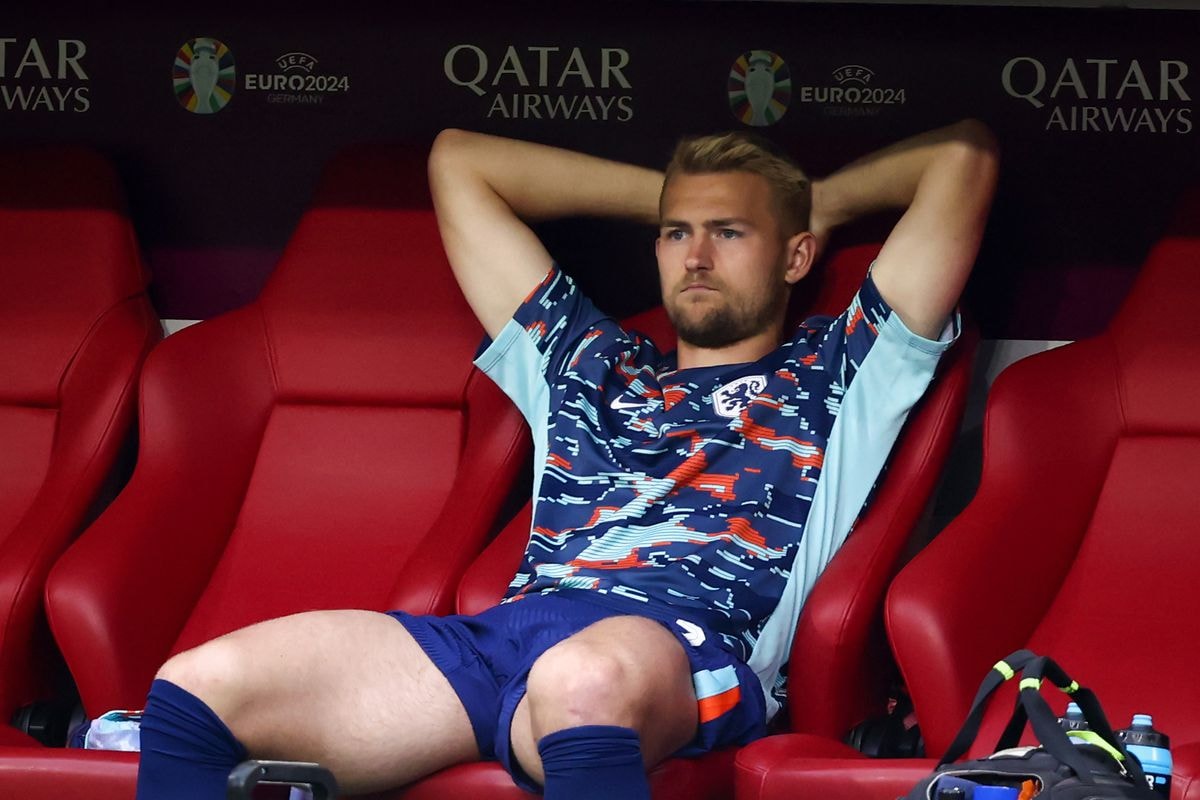 Weekend Warm-up: Is Matthijs de Ligt really overpaid at Bayern Munich? Let's check the numbers; How are you feeling for Germany vs. Spain?; Throwing it back to Rick Derringer; Chatting up the