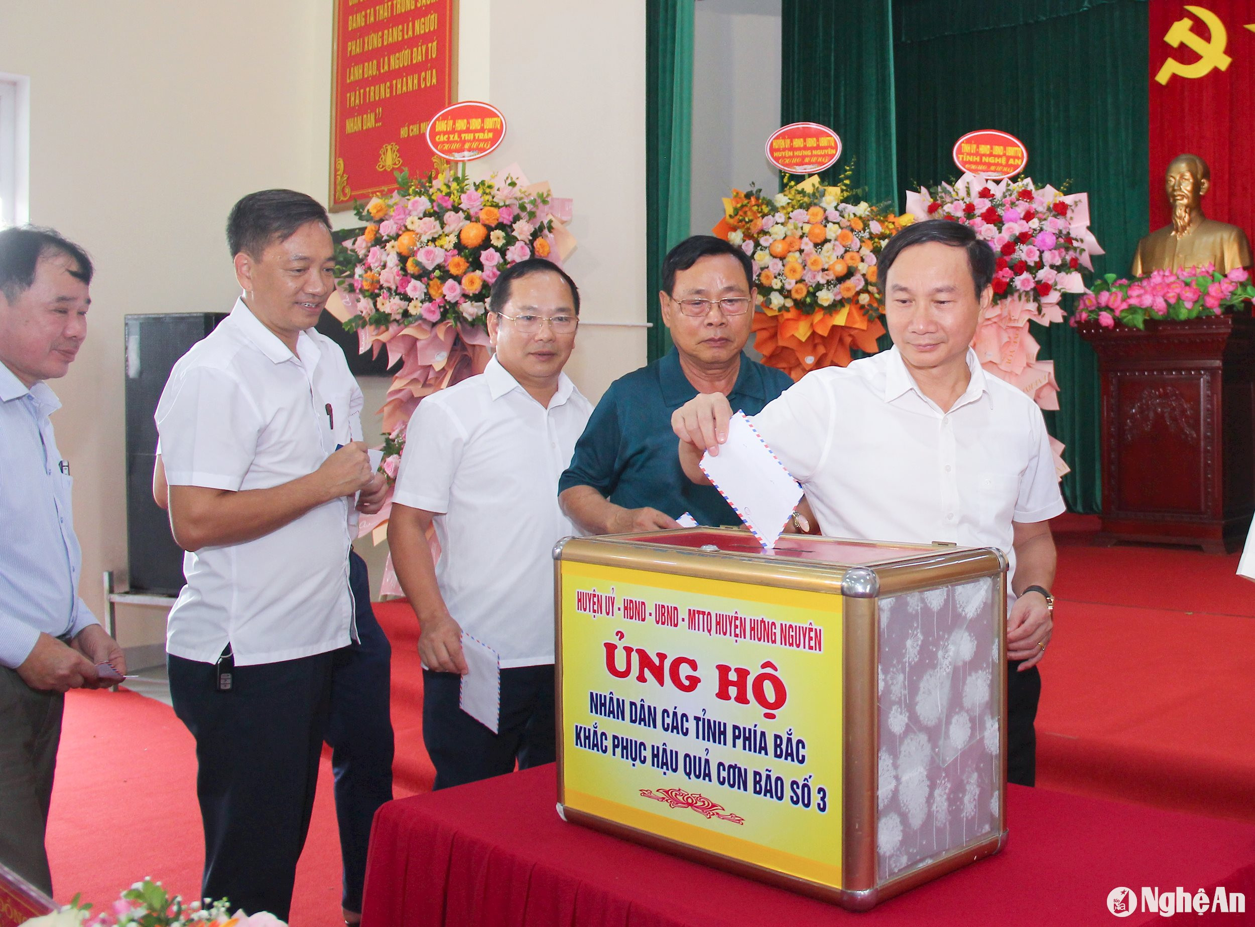  Lãnh đạo các cơ quan 