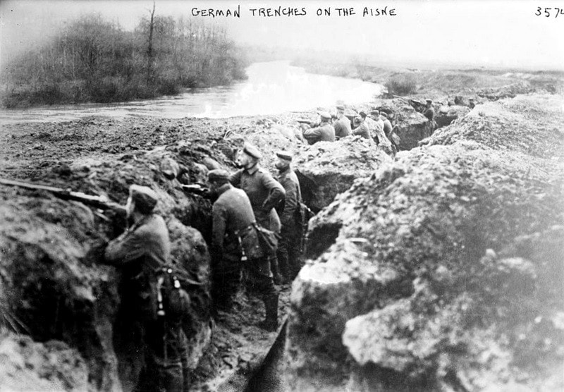 german-trenches-on-the-aisne-1726155165.jpg