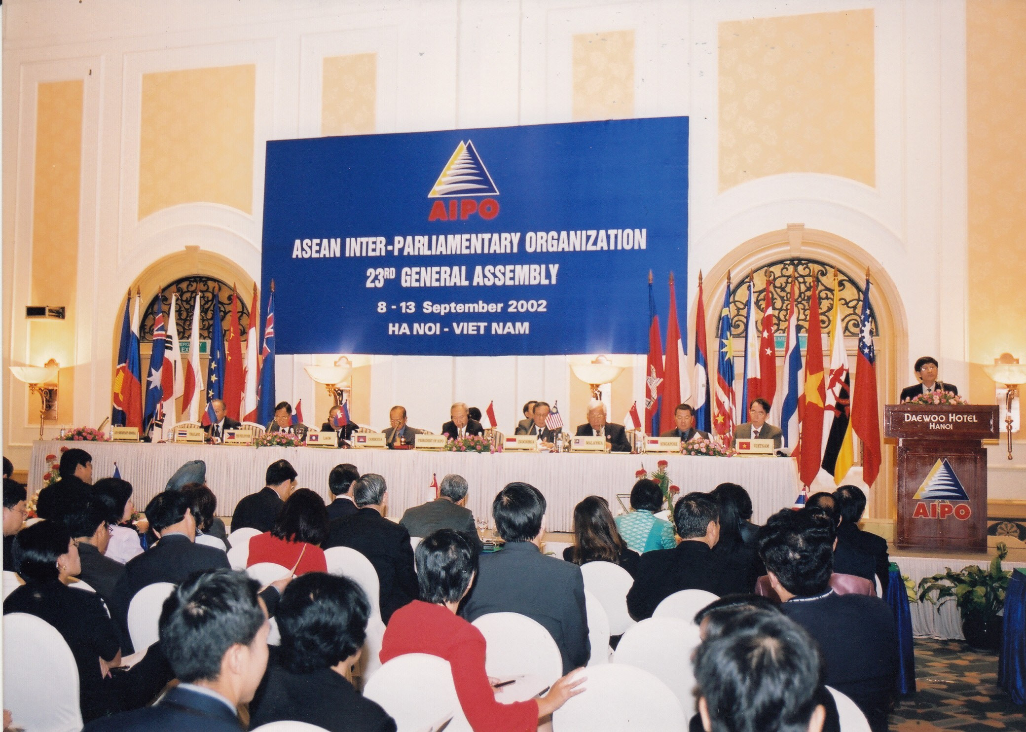 aipa2002-1726668130.jpg