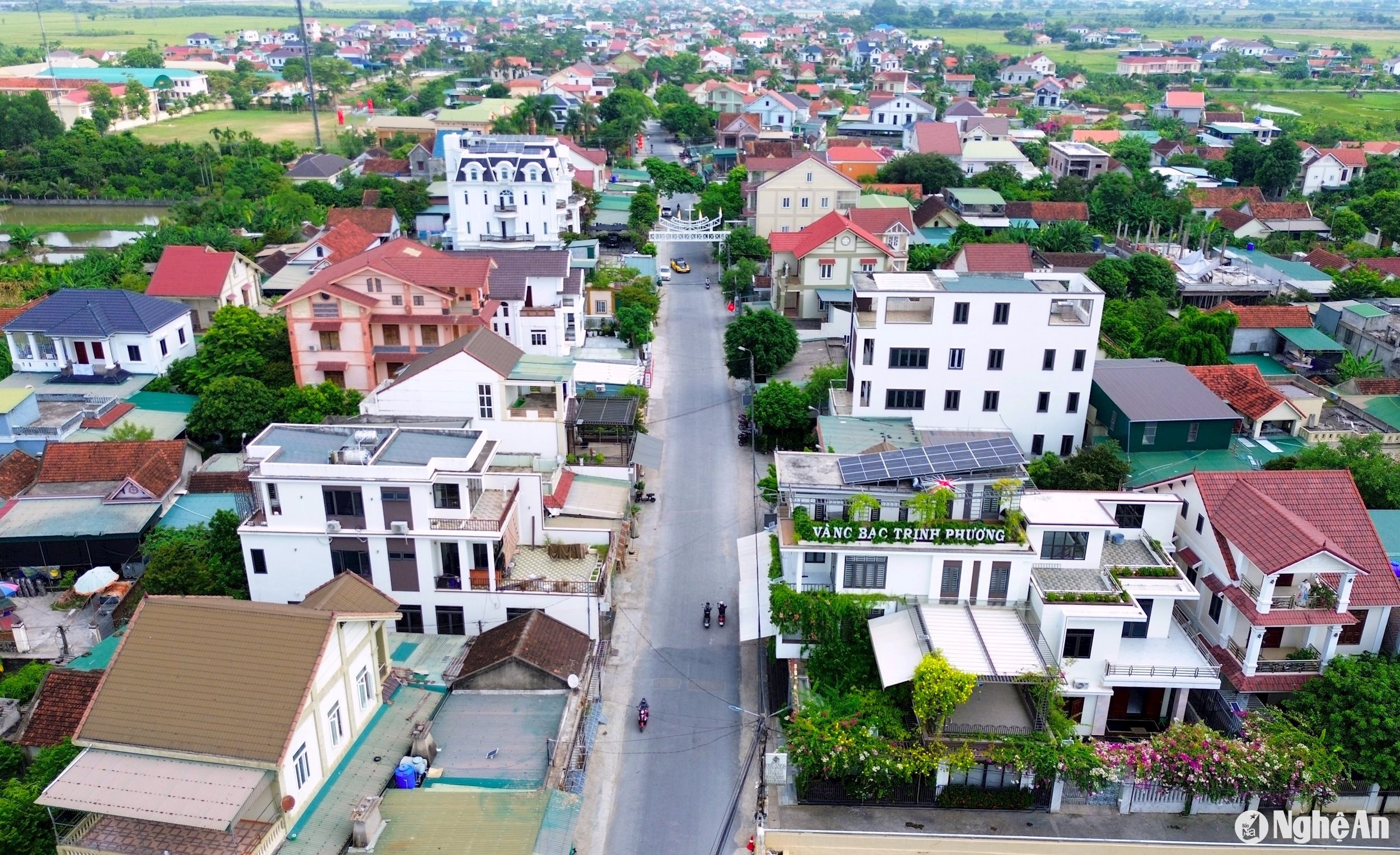 Những dãy nhà cao tầng tại xã Diễn Hạnh huyện Diễn Châu ảnh Xuân Hoàng