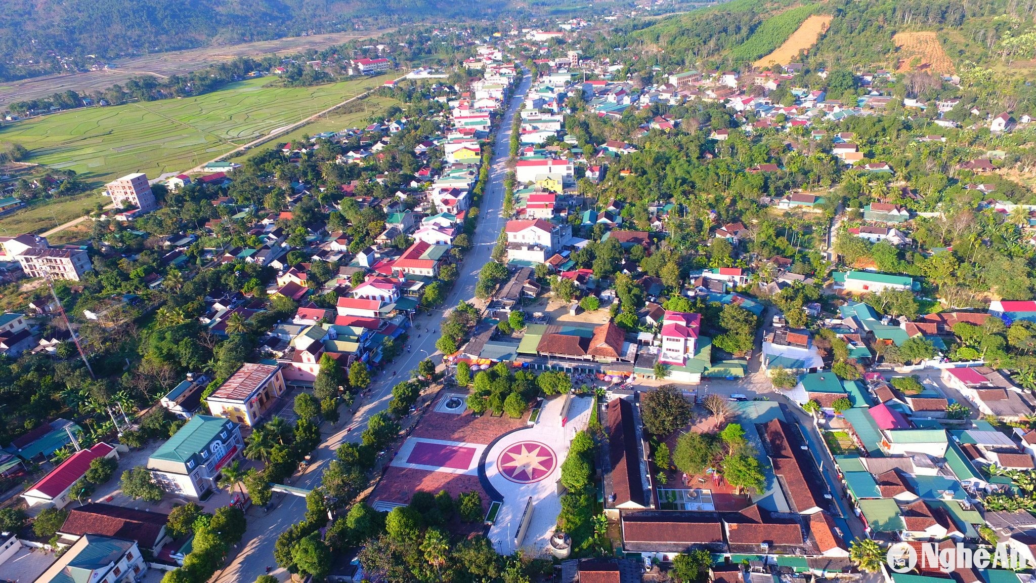 Thị trấn Kim Sơn (Quế Phong). Ảnh Sách Nguyễn