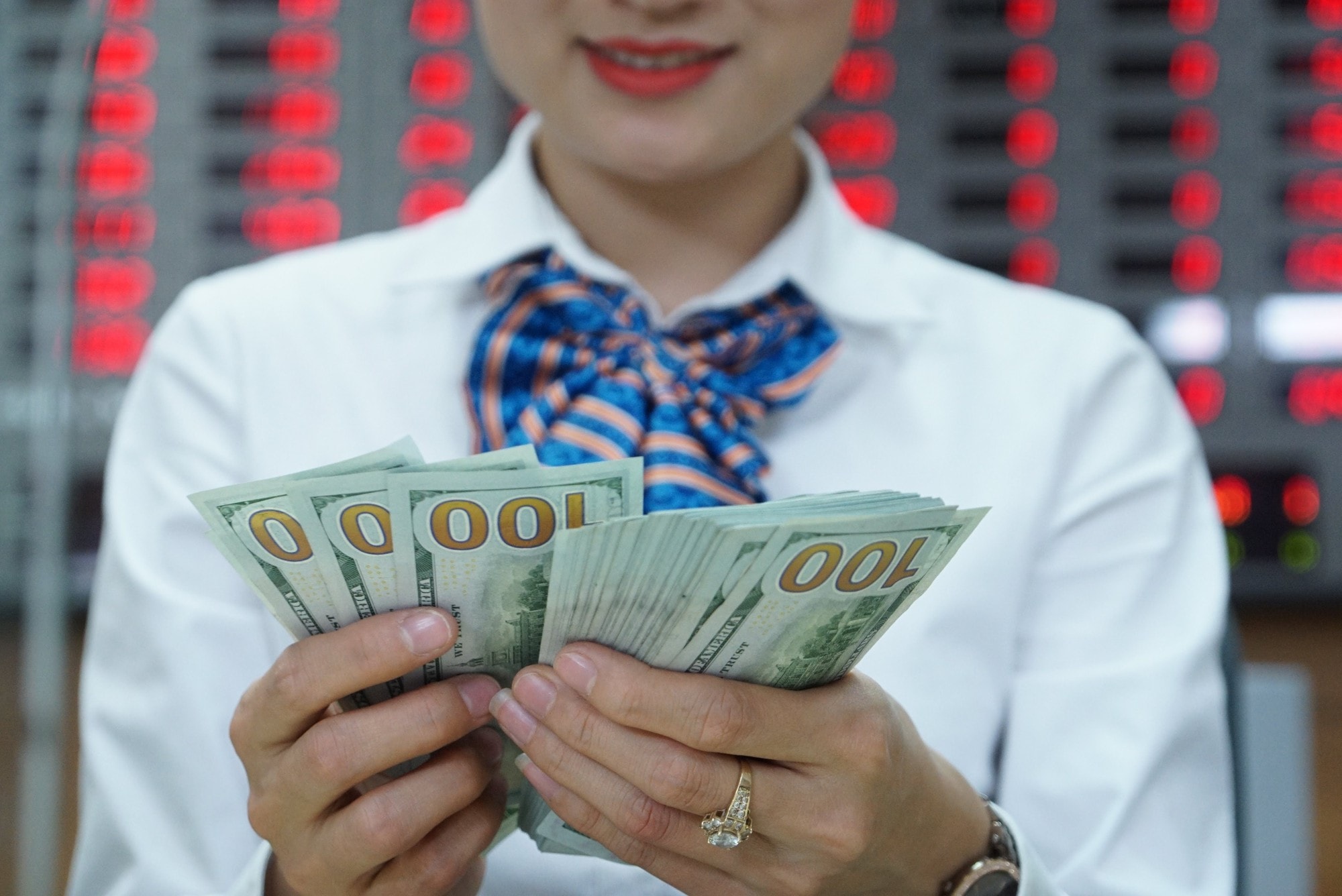 Tỷ giá USD hôm nay 6/10/2024: USD thế giới tăng cao nhất 7 tuần qua