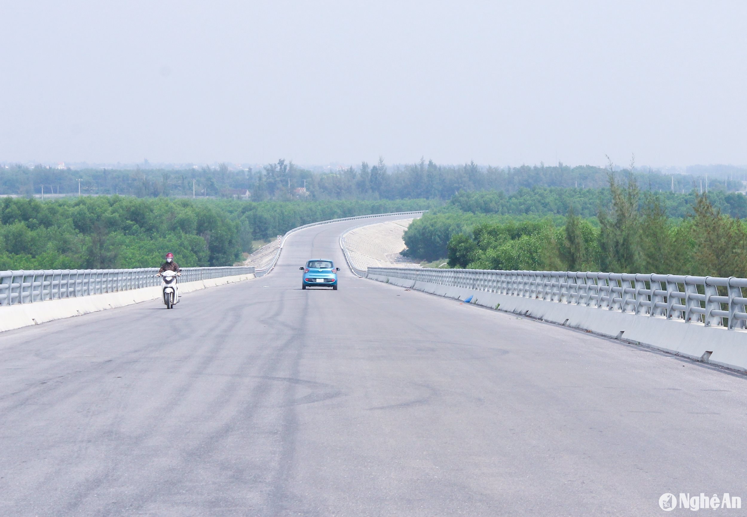  Dự án đường ven biển, đoạn qua huyện Diễn Châu. Ảnh Mai Hoa