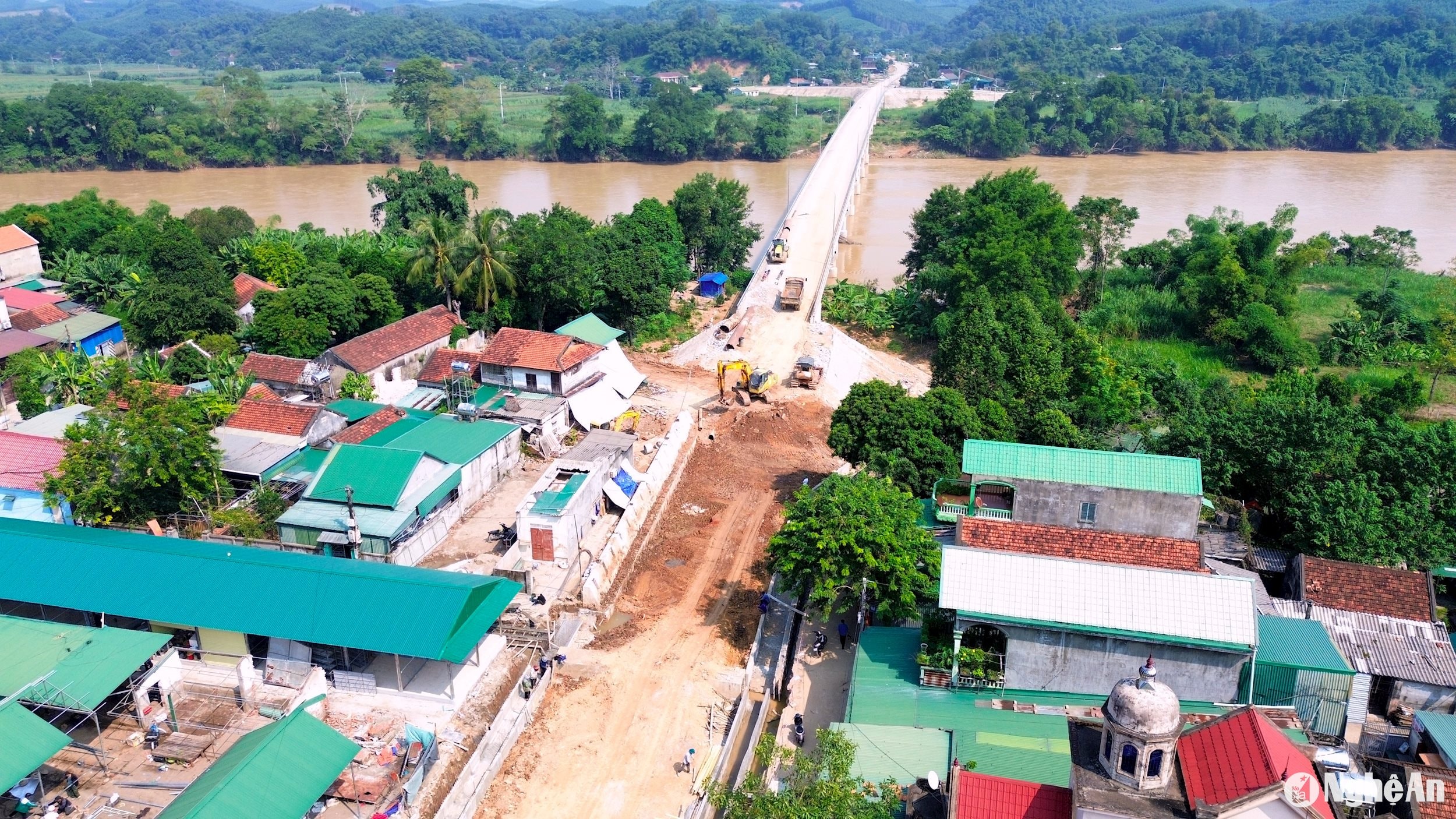 Cầu Thanh Nam có vai trò quan trọng với sự phát triển kinh tế - xã hội huyện Con Cuông. Ảnh: Xuân Hoàng