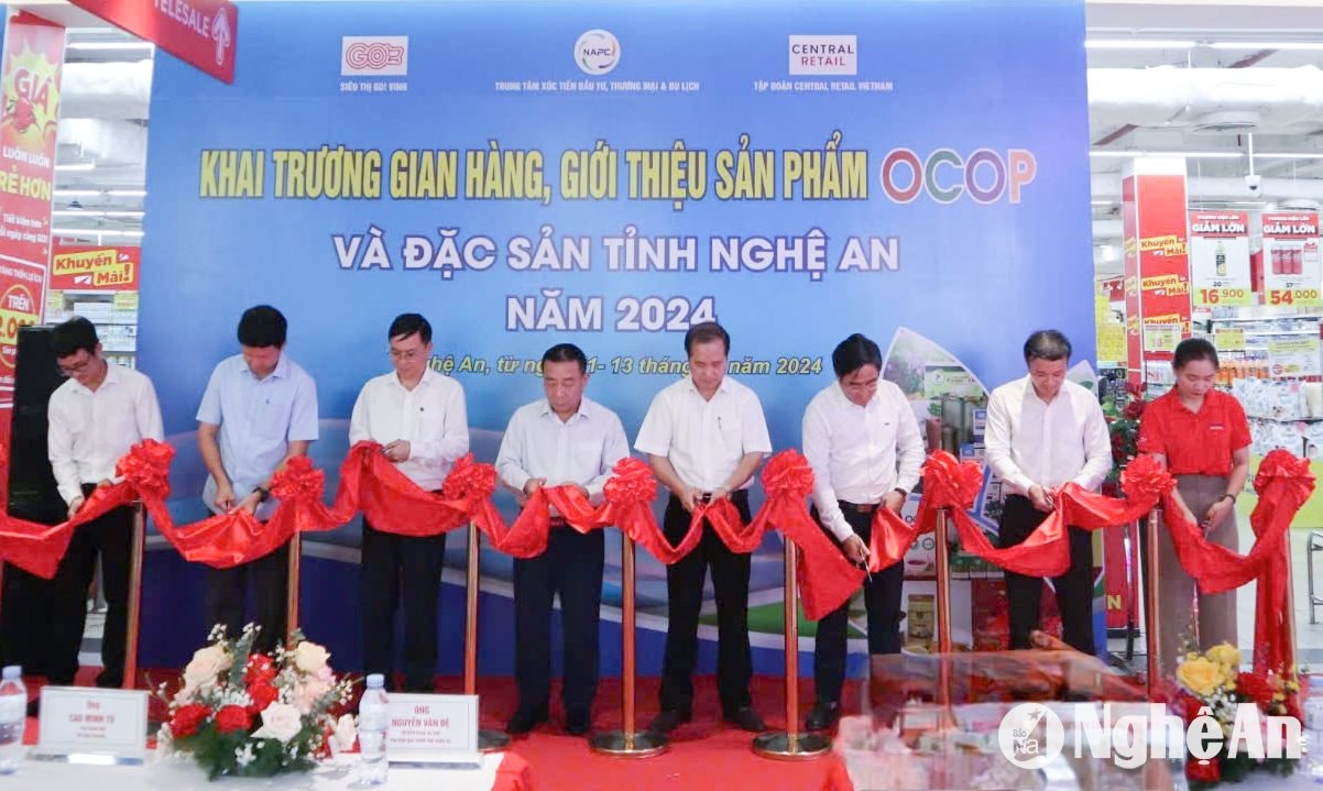 khai mạc chương trình hội chợ 