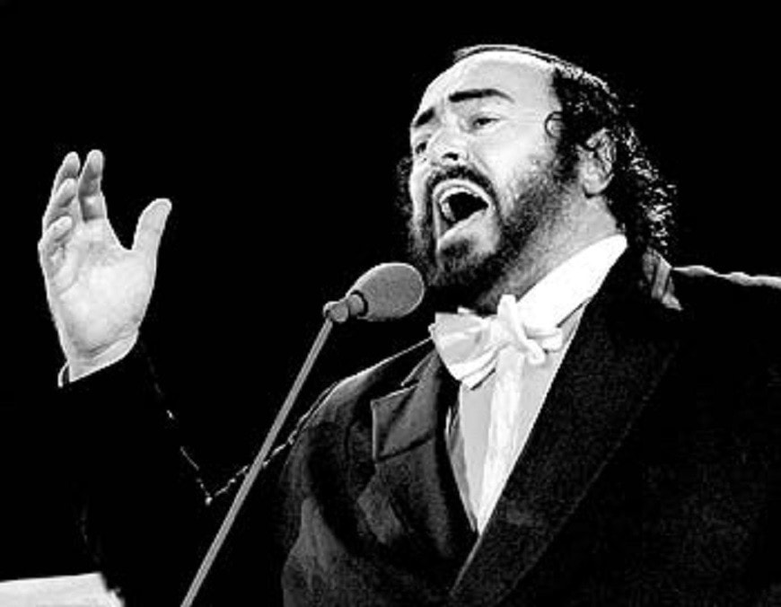 luciano-pavarotti-1728623882.jpg